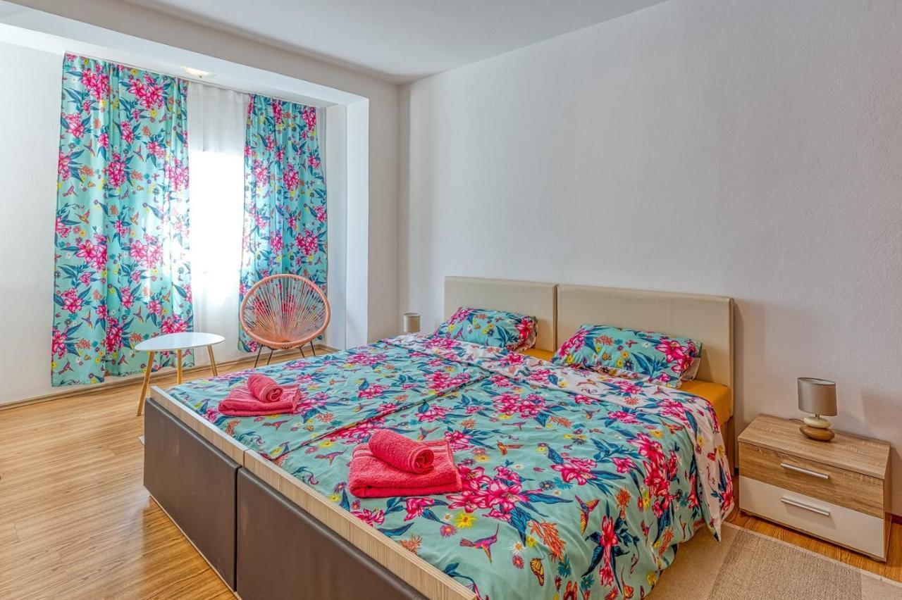 Apartment Gaby With Balcony Poreč Dış mekan fotoğraf