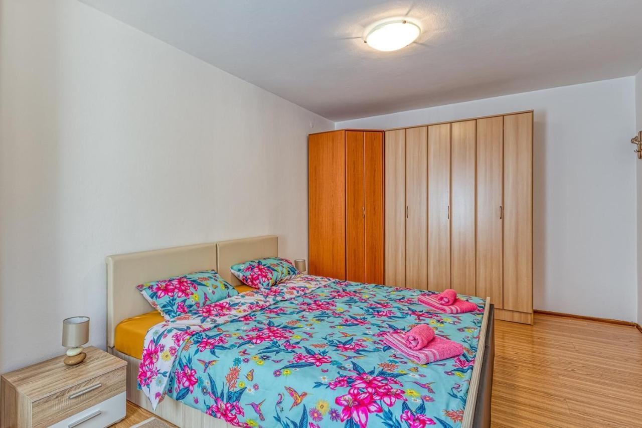 Apartment Gaby With Balcony Poreč Dış mekan fotoğraf